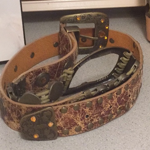 ⬇️Price Drop⬇️NWOT Brown tone jewelled belt - Picture 2 of 6